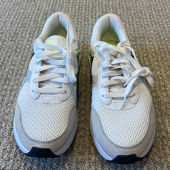 NIKE Air Max SYSTM White Black Volt Shoes Sneakers Women's - Picture 2 of 4